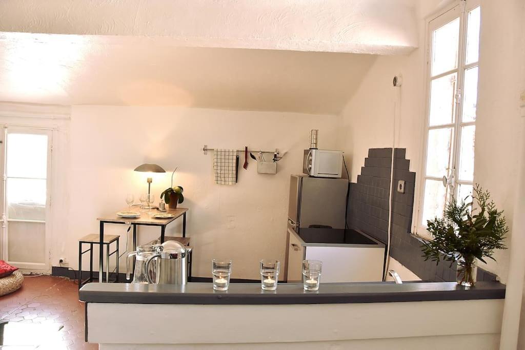 Lovely Flat In The Heart Of The Medieval Hyeres