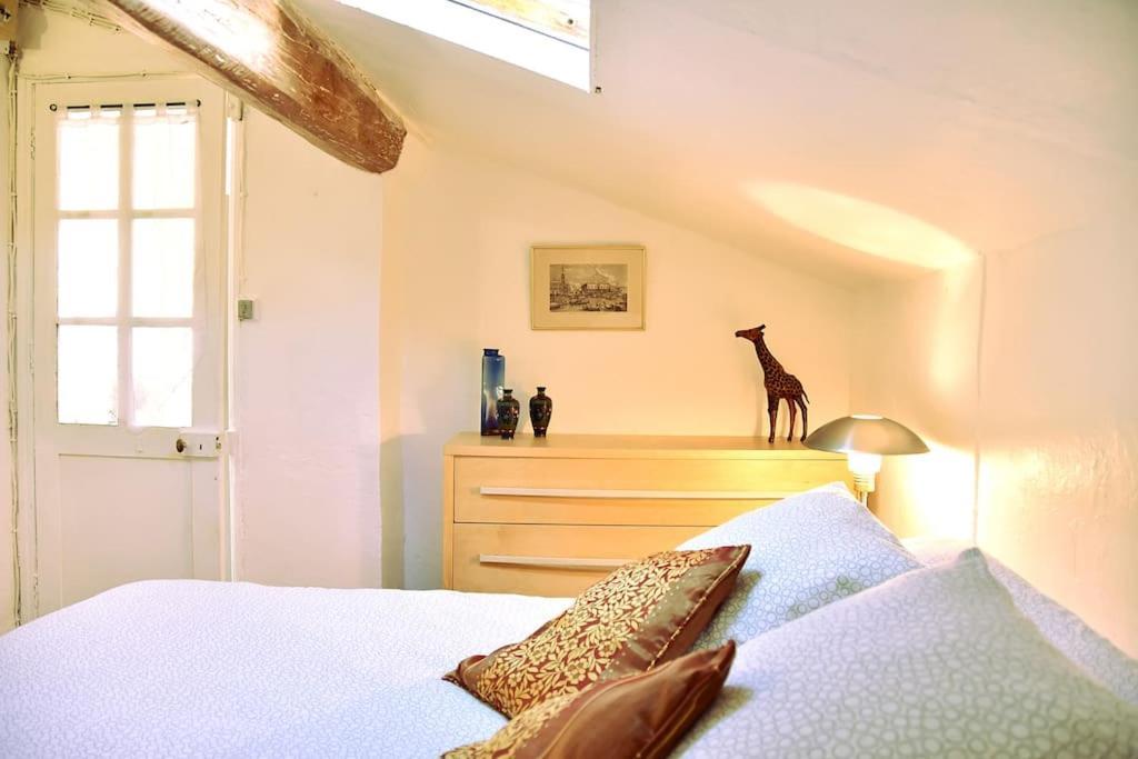 Lovely Flat In The Heart Of The Medieval Appartement Hyères